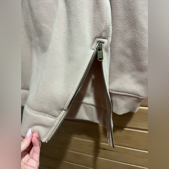 Athleta cozy karma side zip - Picture 2 of 8